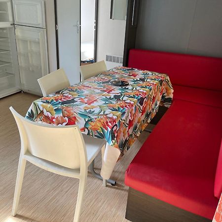 Camping Le Ruisseau Saint-Andre-de-Seignanx Ngoại thất bức ảnh